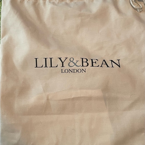 NWT Lily & Bean Bag w/ SN initials - Picture 5 of 6